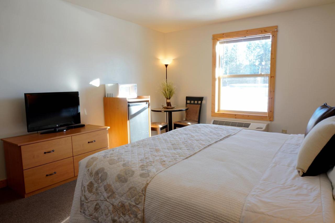 Hotel The Aspen West Yellowstone Esterno foto