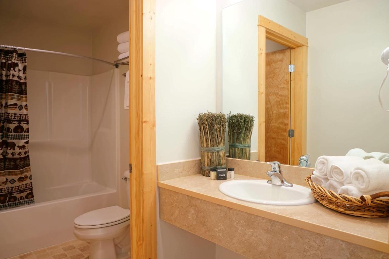 Hotel The Aspen West Yellowstone Esterno foto